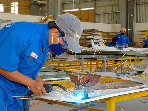 Cokhithongphat.com - Ngành cơ khí gian nan tận dụng cơ hội