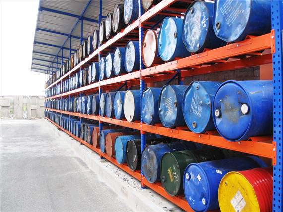 Kệ chứa thùng phi